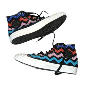 Converse Chuck Taylor All Star  Chevron Striped High Tops Size 9 Womens